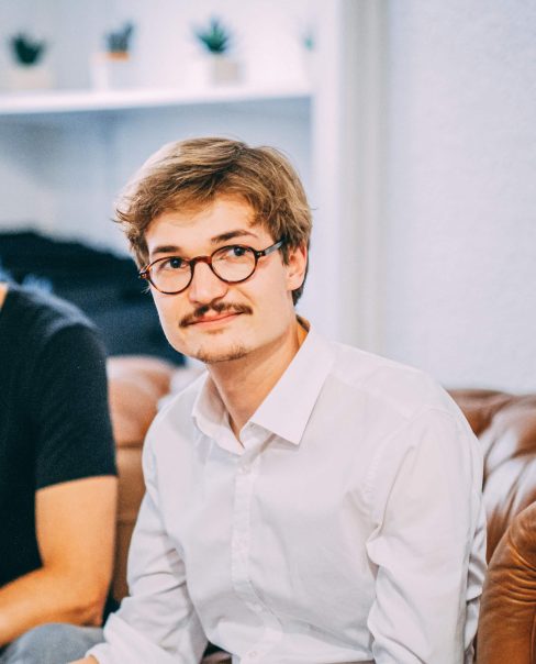 Alexander Volz, Harmoniste d'entreprise